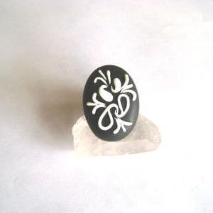 Black And White Adjustable Ring - Persian Paisley..