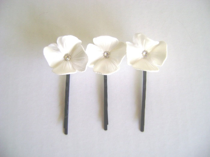 Wedding Hair Pins. Bridal/bridesmaid Hair Pins. White Hydrangea With Swarowski Rhinestones.