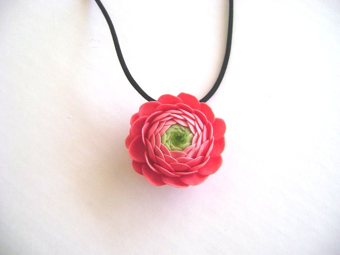 Clay Flower Nacklace - Coral Pink Ranunculus Necklace